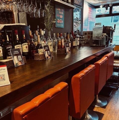 在轻松舒适的氛围中，以实惠的价格享用美味的意大利美食！快来尝尝我们的招牌烤肉和披萨吧♪