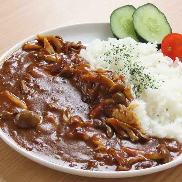 ランチにオススメ！牛肉きのこカレー