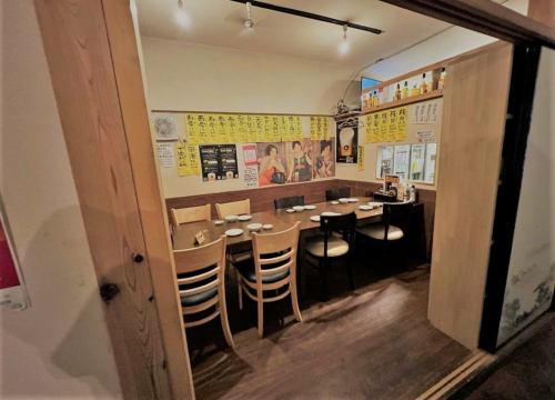 少人数宴会用の個室席♪