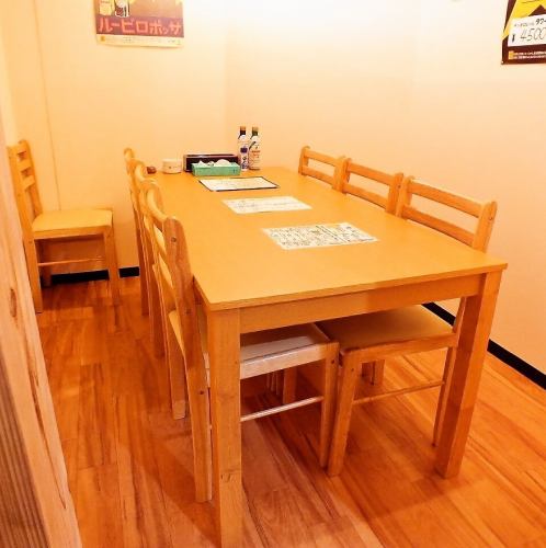少人数宴会用の個室完備！