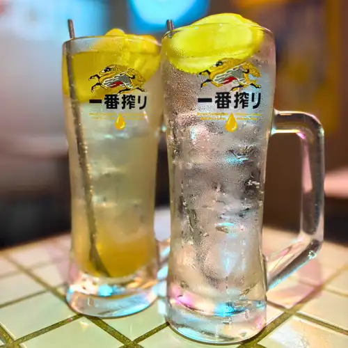 新名物『キンキンレモン酎ハイ』、『キンキンハイボール』！