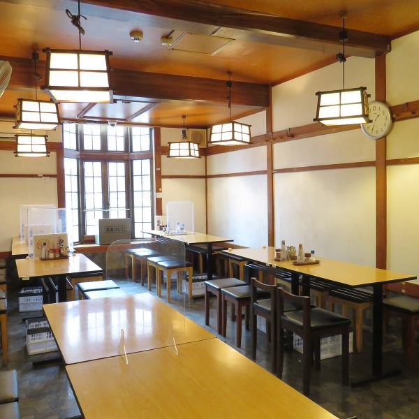 [Lunch drinks welcome] We are open from noon, so it's perfect for lunch banquets and after parties♪ If you want to eat authentic yakitori at Shinjuku Omoide Yokocho, this is the place! Also, smoking (electronic cigarettes) is allowed, so smokers can You can also enjoy your stay comfortably!