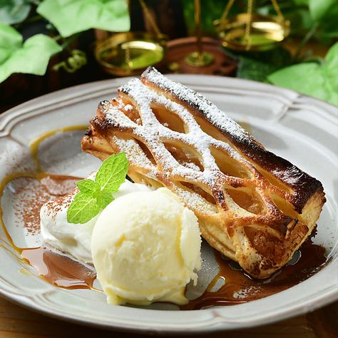 【深受女性喜爱◎】我们推荐我们的精致甜点♪ 非常适合女生聚会！