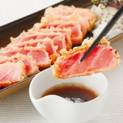 Rare medium fatty tuna tempura with wasabi sauce