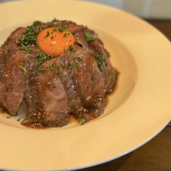 【ランチタイム限定】黒トリュフ香る♪熊本和牛の低温調理ステーキ丼
