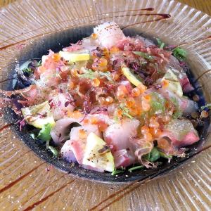 カルパッチョ大(4~5人前)4400円・中3300円(3~4人前)・小2200円(1~2人前)※写真はイメージです。