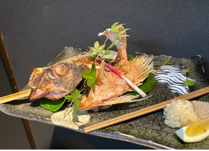 記念日やハレの日に！豪華「活き伊勢海老」のお造り＆炉端焼き