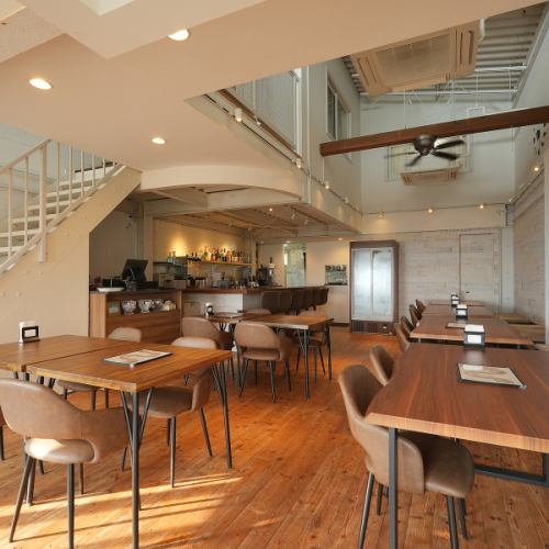 【2階店内席】団体や貸切としてもご利用可能となります