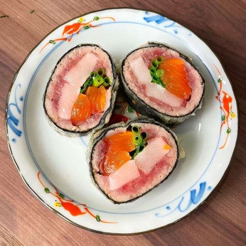 Moe cut ♪ Specialty Tempu roll ~ Daily 3 kinds of seafood wrapped in seaweed and fried ~