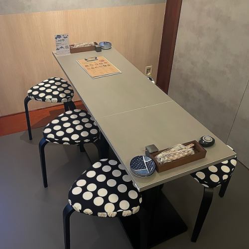 Table for 6 people