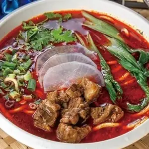 麻辣牛肉ラーメン