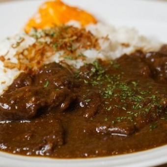 A5等級龍樹ビーフの絶品牛すじカレー