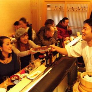 おひとり様でも気兼ねなくご利用いただけるカウンター席です。