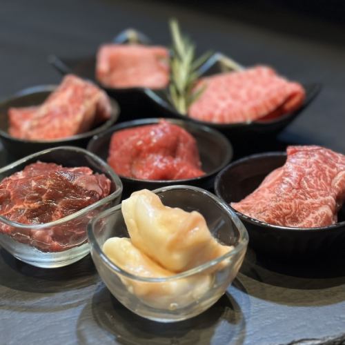 We use Niigata brand beef "Echigo Beef"!