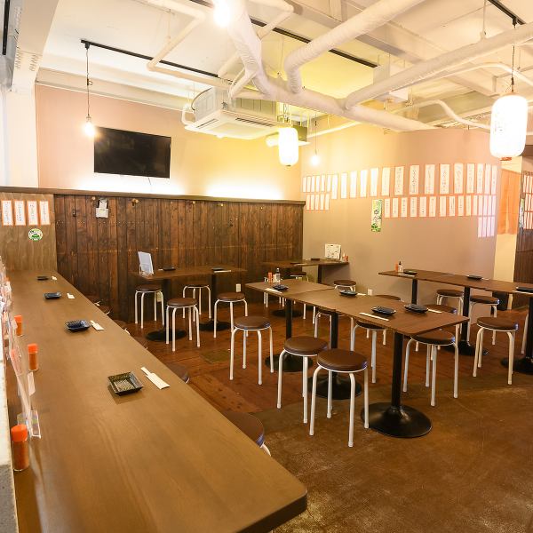 [Spacious counter seats] We have counter seats that can be easily used by couples and individuals.With the kitchen spread out in front of you, this is a special seat where you can enjoy a sense of presence!