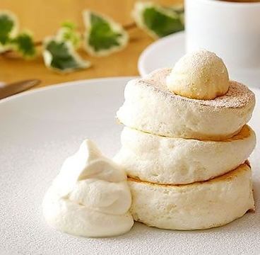Limited quantity! Handmade premium pancakes ♪ The fluffy texture is an impressive dish!
