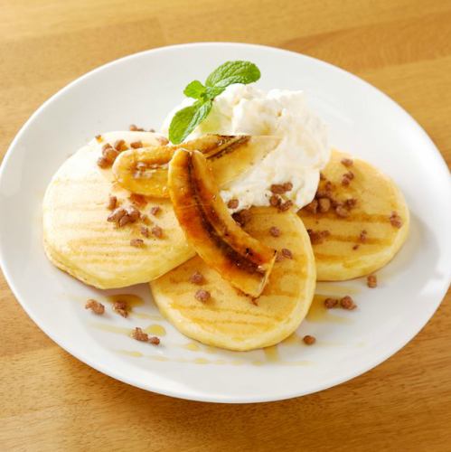 Caramelize banana caramelized banana pancakes