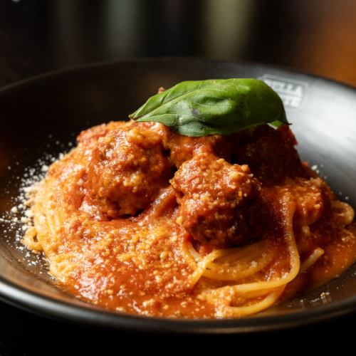 某アニメ映画の「ミートボールスパゲッティ」で、美しい夜に乾杯