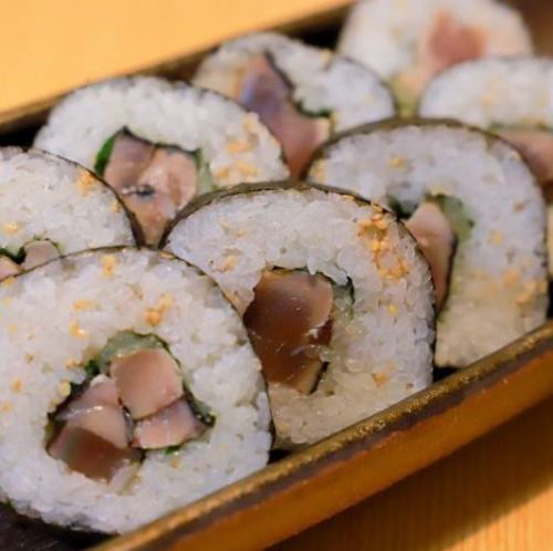 One Tosa Maki Sushi