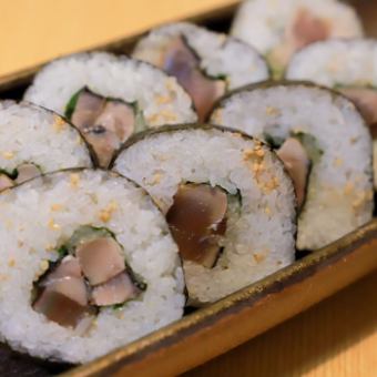 Bonito Tosa roll sushi