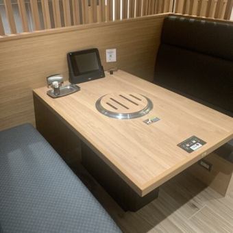 和牛ロースや和牛ハラミ、キムチなど含む『シニアコース料理』 全9品 6105円(税込)