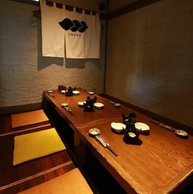 Many private rooms with sunken kotatsu are available