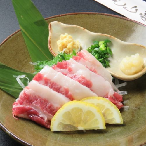 Confidence in freshness! Sashimi and horse sashimi