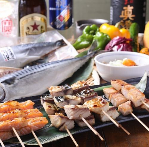 【焼・呑・煮】をテーマに、お酒がすすむ魚を使用したメニューが豊富