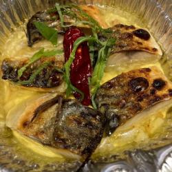 さばのアヒージョ