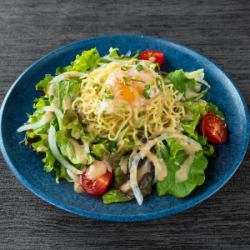 ラーメンサラダ