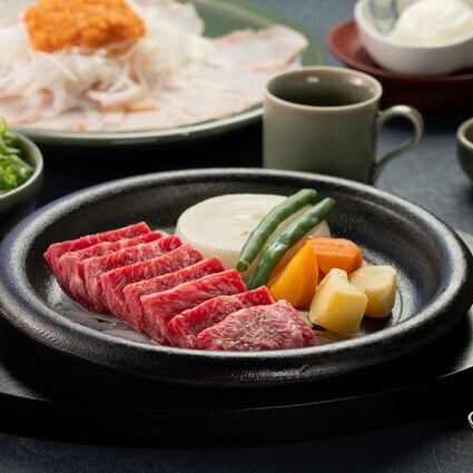 【北海道ブランド牛】サロマ黒牛ロースステーキコース120g（三田屋本店名物付き）6050円(税込)