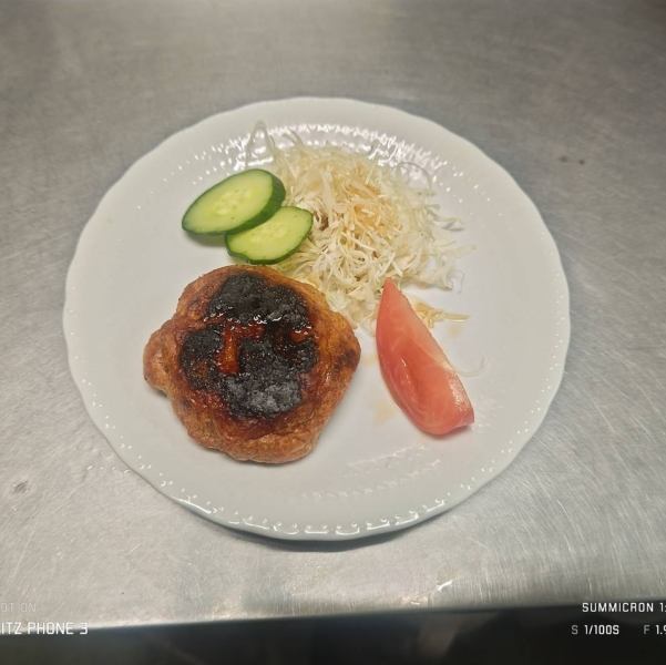 【市場で仕入れたマグロを贅沢に使用♪】マグロハンバーグ