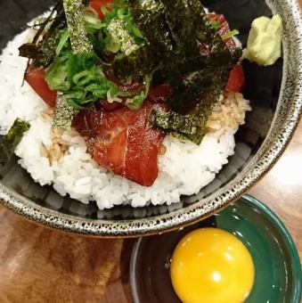 まぐろ丼