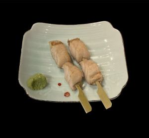 マグロ中トロ串 1本