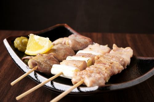 地元恵那鶏を使用した焼鳥