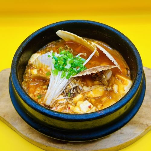 Soondubu jjigae (baby scallops)