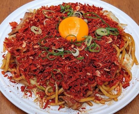 「SOSORU」の台湾ホルモン焼きそば