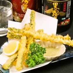 Deep-fried octopus/Asparagus tempura/Crab cream croquette