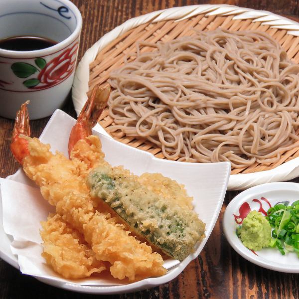 香高く喉ごしが最高！【照月庵名物の十割そばの天ざる】