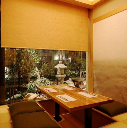 [Completely private room] A variety of tatami rooms, digging irons, and tables.