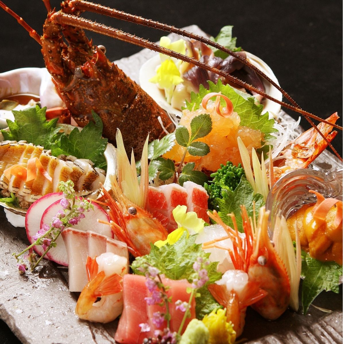 현지·미야기의 식재료를 중심으로 한 일품 요리의 여러가지.코스는 4000엔~