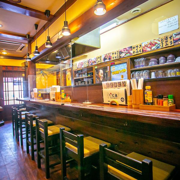 [Popular counter seats per person ◎] How about drinking crispy and eating crispy at the end of work?The yakitori grilled by the friendly manager at a cozy restaurant is excellent! Please feel free to drop by.