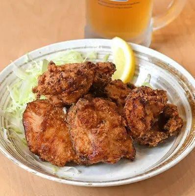 お酒のお供に◎当店名物！特大サイズの絶品ジャンボ唐揚げ♪