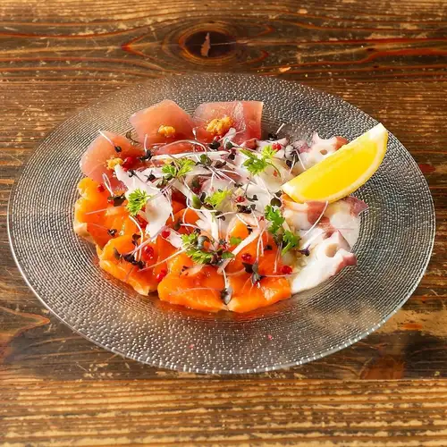 サーモン・タコ・マグロカルパッチョ3種盛り合わせ