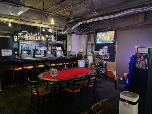 人気急上昇！ポーカーテーブル あり！ポーカーを使用した貸切も大歓迎♪