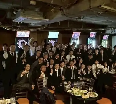 餐廳接受包場預訂，並可根據包場需求調整餐廳佈置。請隨時與我們聯繫♪