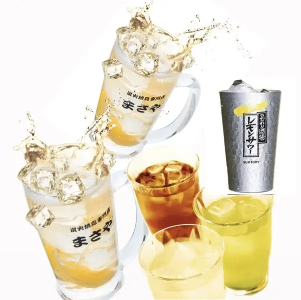 当店は月曜から日曜まで毎日深夜２時まで元気に営業しております！お仕事帰りの遅い時間からのディナーや、２次会利用のウォークインのお客様も大歓迎。赤提灯が目印の入りやすいアットホームな雰囲気で、新規のお客様でも緊張せずにお愉しみいただけます。美味しい本格炭火焼き鳥をいつでもお届けいたします。