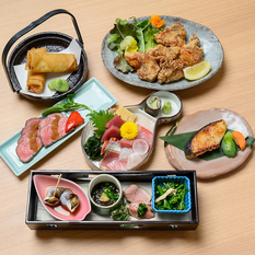 旬の味わいを楽しむ、いろ葉特製料理のコースをご用意しました。