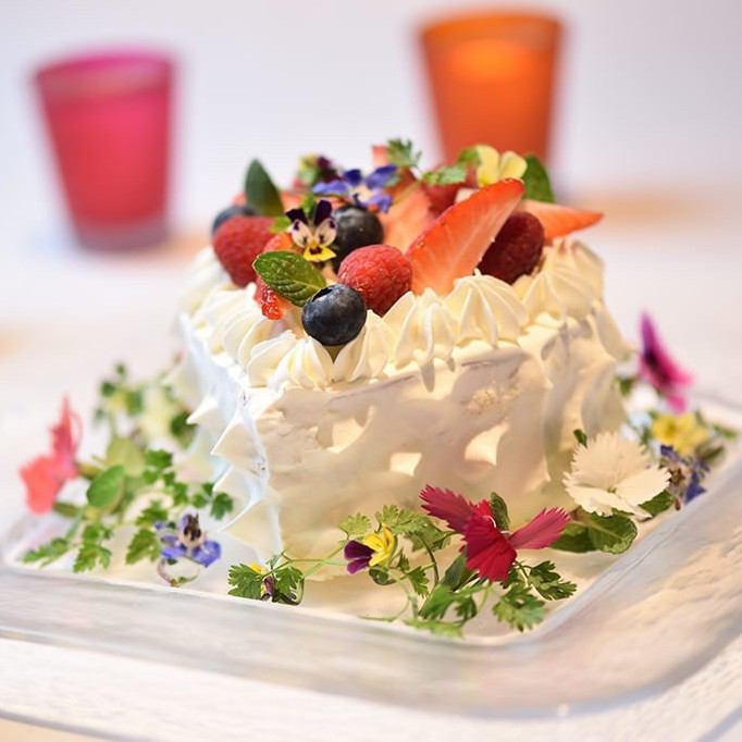 誕生日・記念日等のご相談承ります♪ハートのケーキもご用意♪