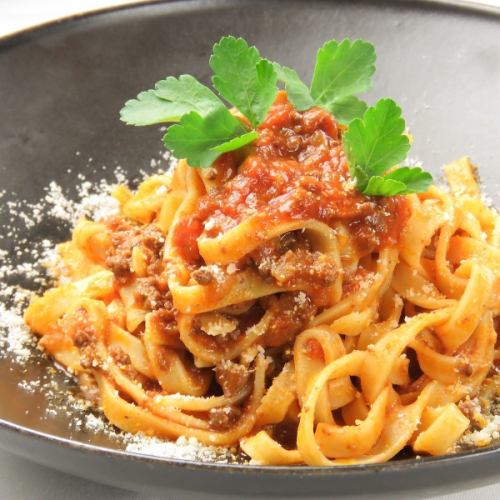 黒毛和牛と秋茄子のボロネーゼソース